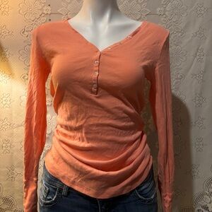 Old Navy 2000s long sleeve Henley in coral